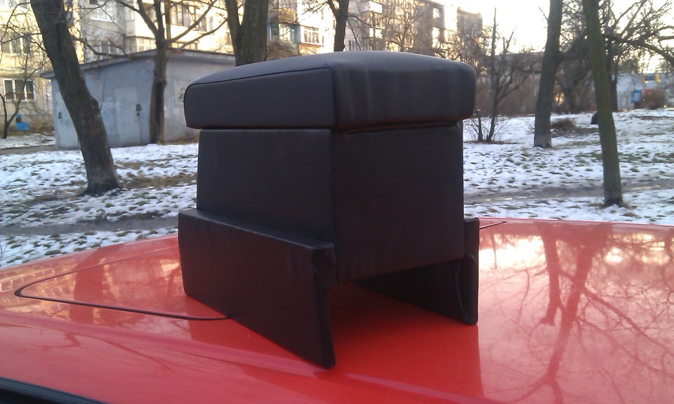 Підлокітник. 3