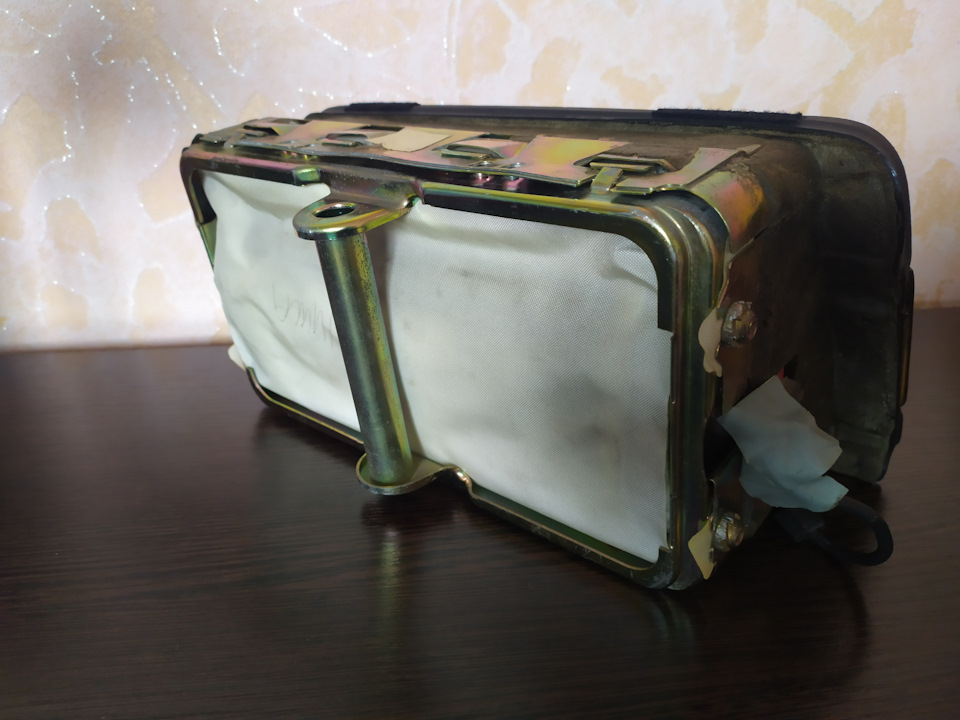 Подушка в дереві. 3