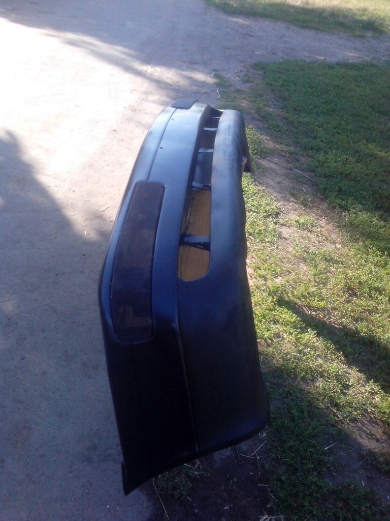 Продам бампер Audi Cupe 1