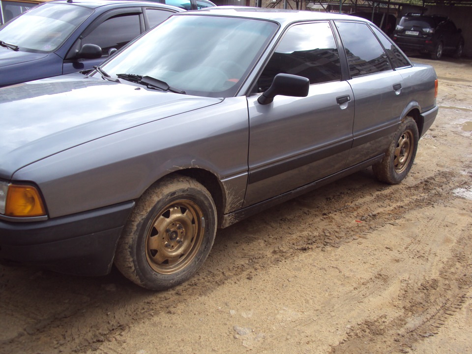 Молдинг на водительскую дверь на своем месте 2