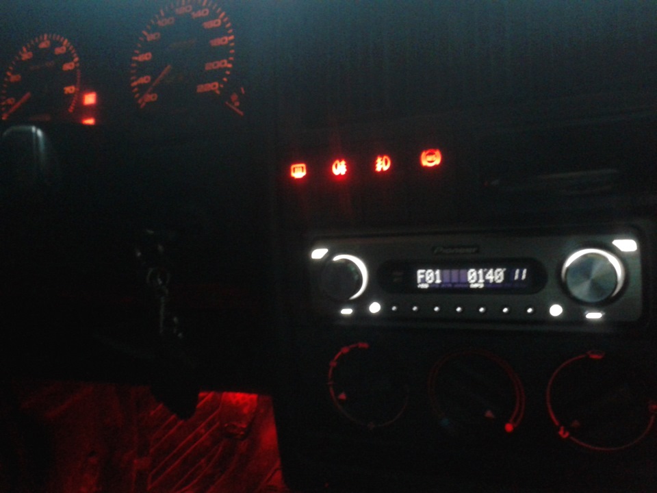 Нова голова Pioneer DEH-P77mp 4
