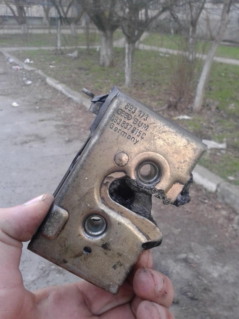 Заміна замка дверей та повітряного фільтра 1