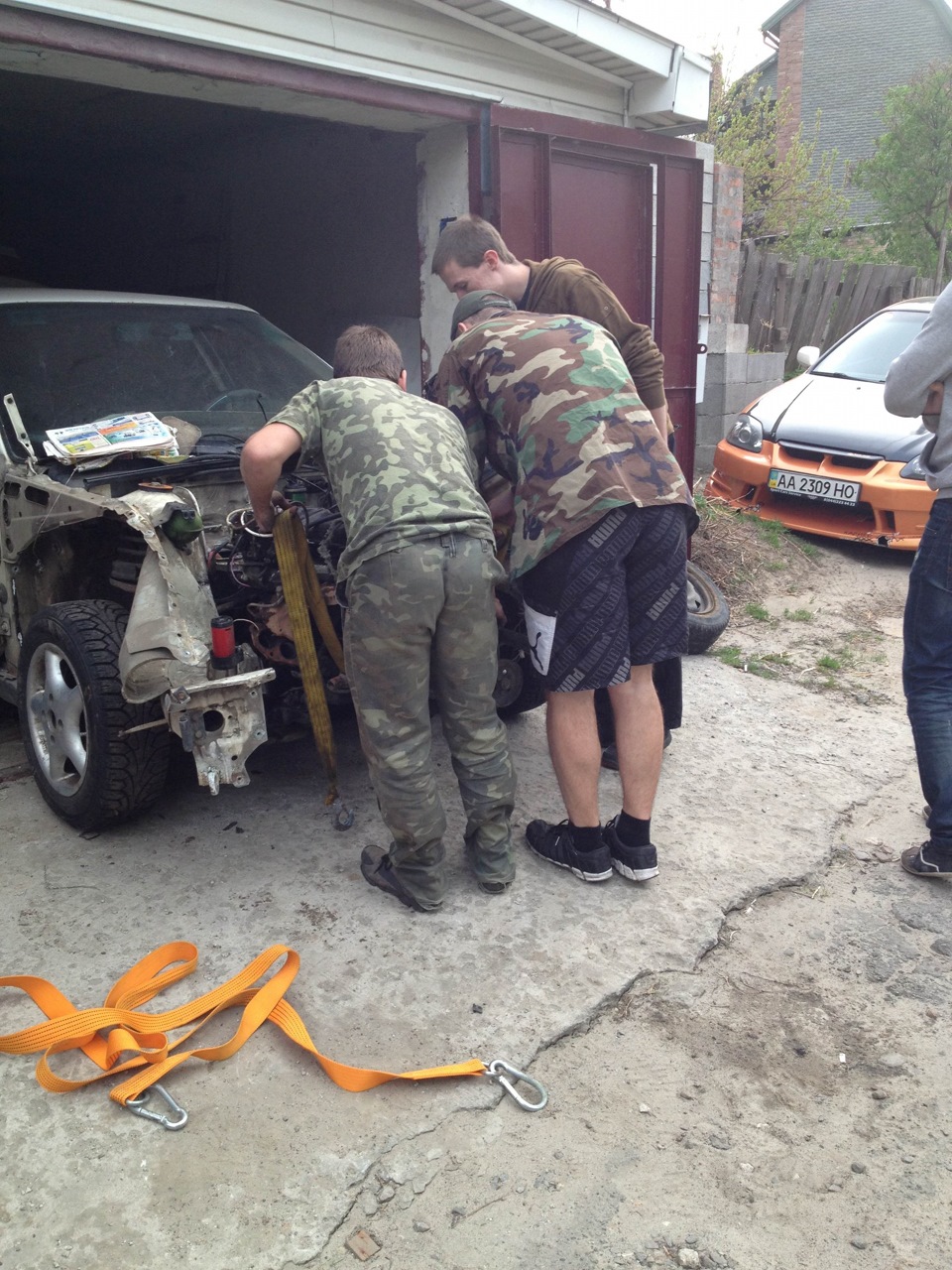 розбирати машину так цікаво... 2