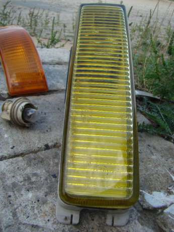 Права протитуманка Yellow Audi 90 895 941 700 A Hella Продам 1