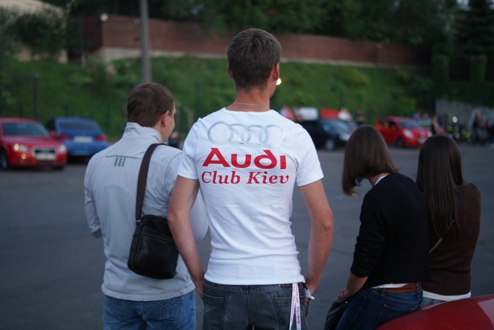 Купив майку. Audi 1