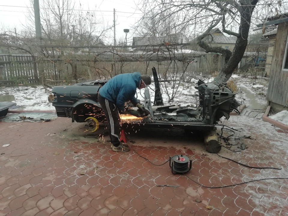 Психанув, зняв Б4 скло і поставив RS2 і розпилили сьогодні ауді 5
