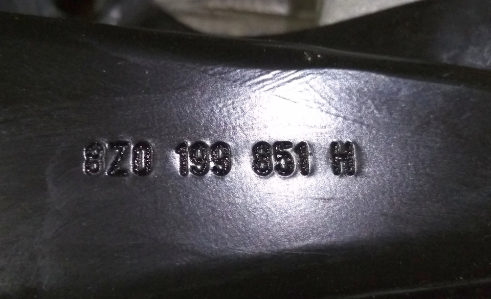 Audi A2 AMF. Заміна нижньої опори двигуна від VW Polo 2