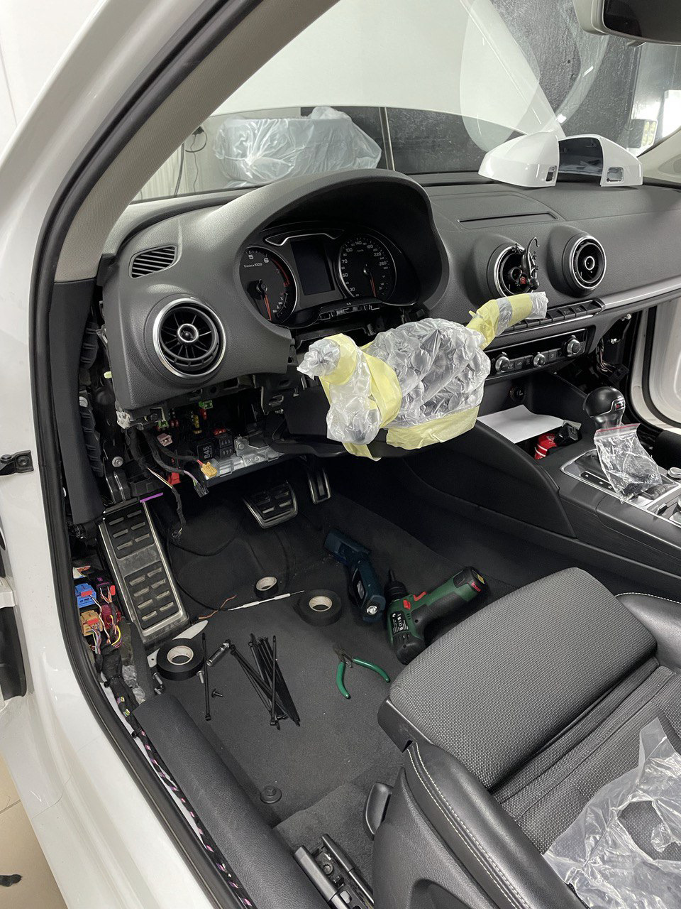 Virtual cockpit 3