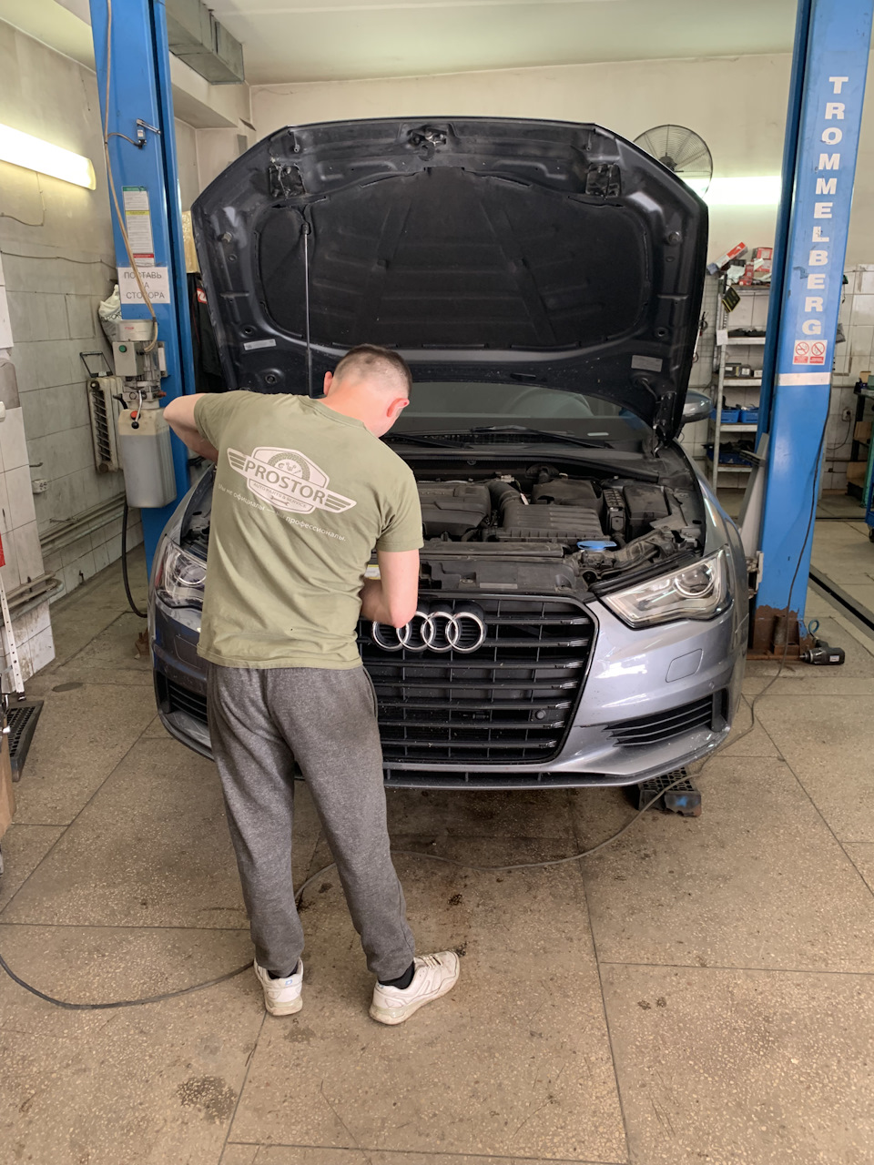 Intercooler від audi S3 4