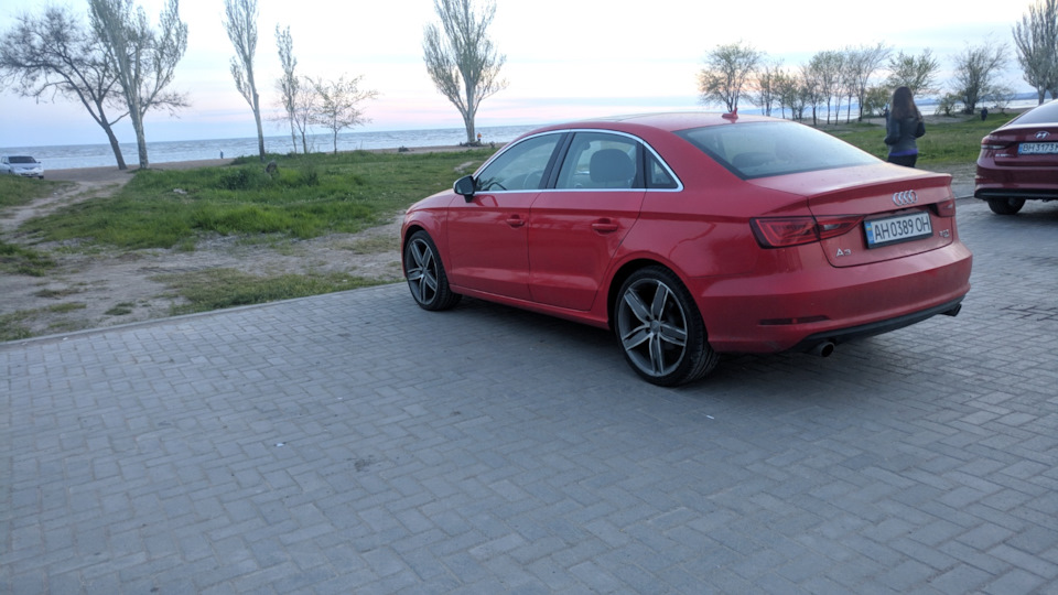 З'їздив до Маріуполя і втратив Quattro … 1