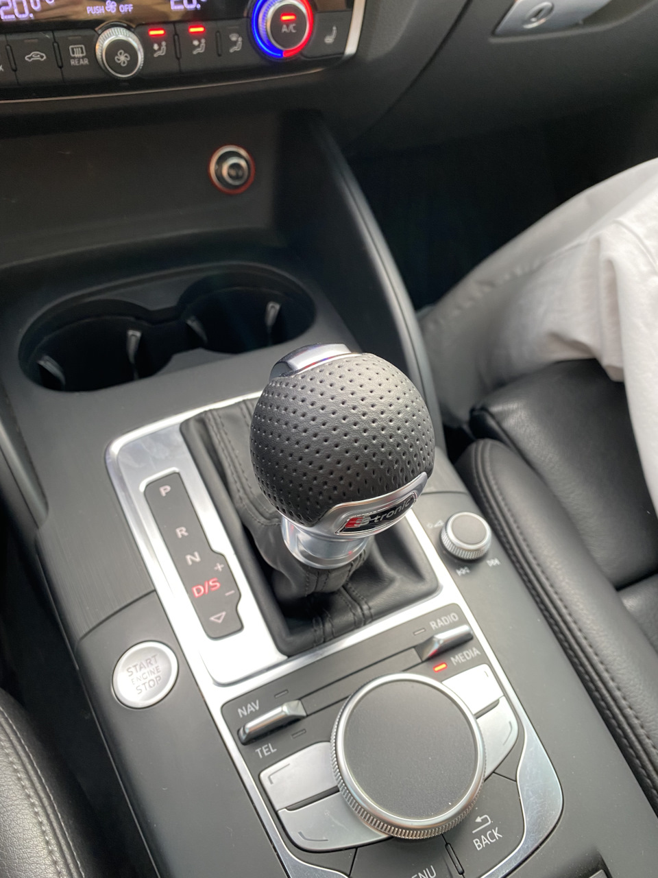 Кнопки керма audi, airbag керма в black, ручка КПП 4