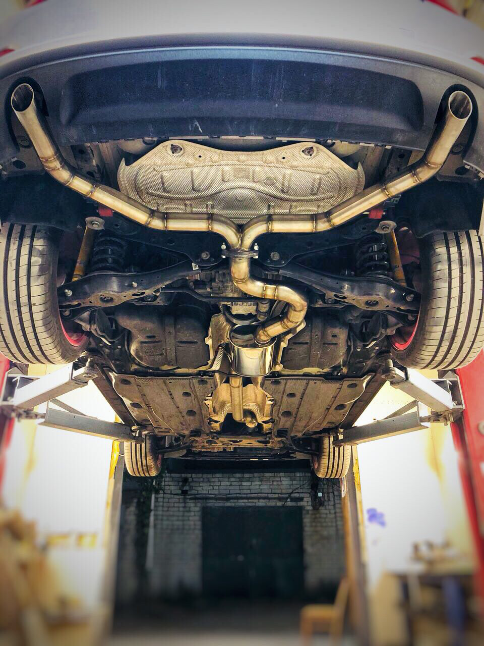 Full exhaust 4