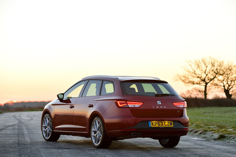 Leon FR 1.8 TSI / BMW 118 / Audi A3 1.6 TDI 3