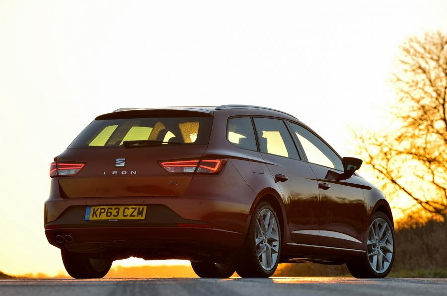Leon FR 1.8 TSI / BMW 118 / Audi A3 1.6 TDI 4