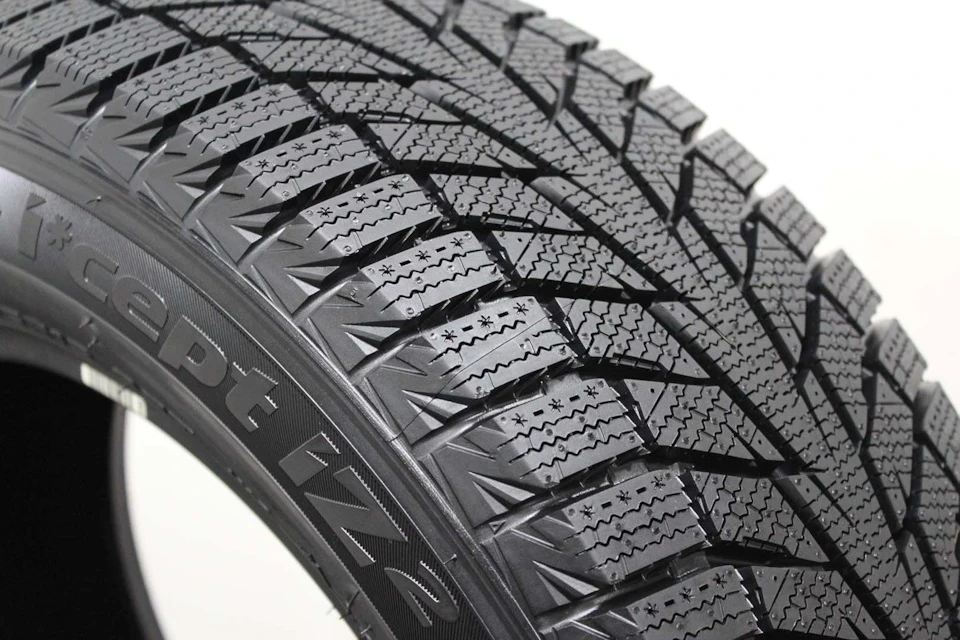 *** Hankook Winter I*Cept IZ2 W616 205/55 R16 Зимівка ***