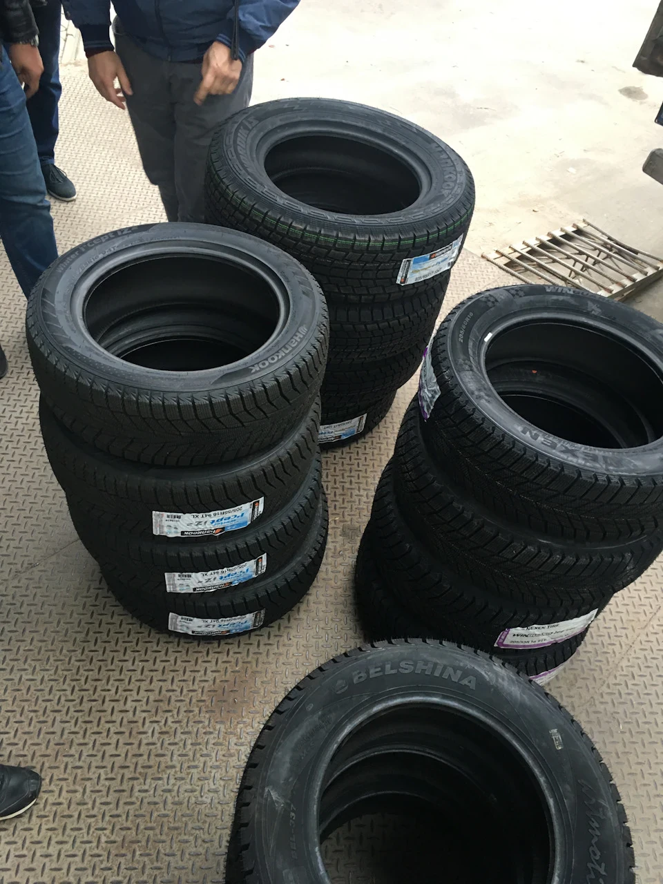 Покупка зимової гуми - Nexen WinGuard ice Plus WH43 205/60R16 96T XL