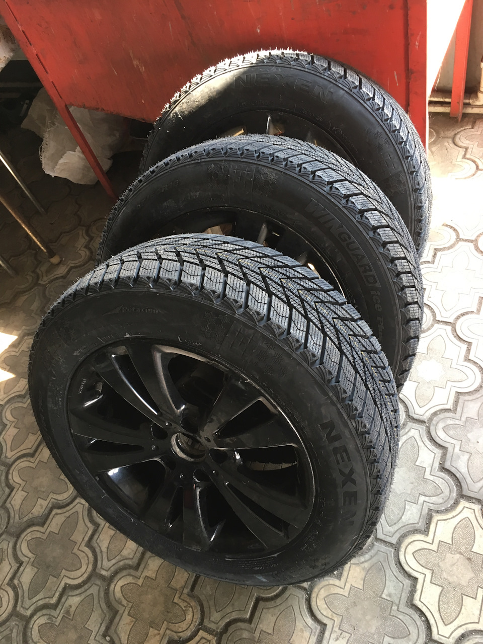 Покупка зимової гуми - Nexen WinGuard ice Plus WH43 205/60R16 96T XL 5