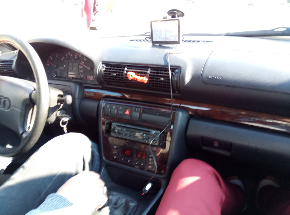 Нова машина Audi A4 5
