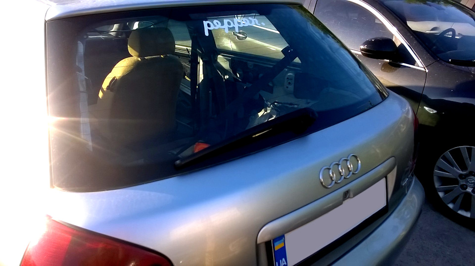 Задній двірник від A4 Avant 4