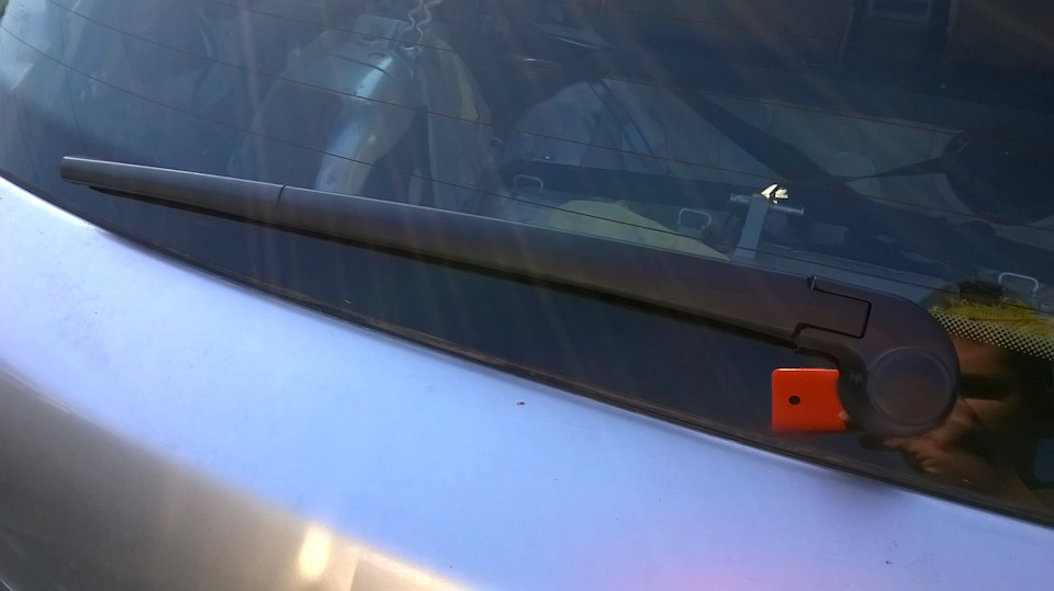 Задній двірник від A4 Avant 2