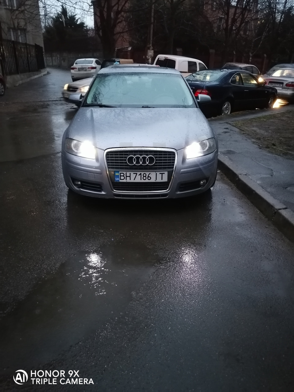 LED лампочки в габарити Audi a3 8p 5