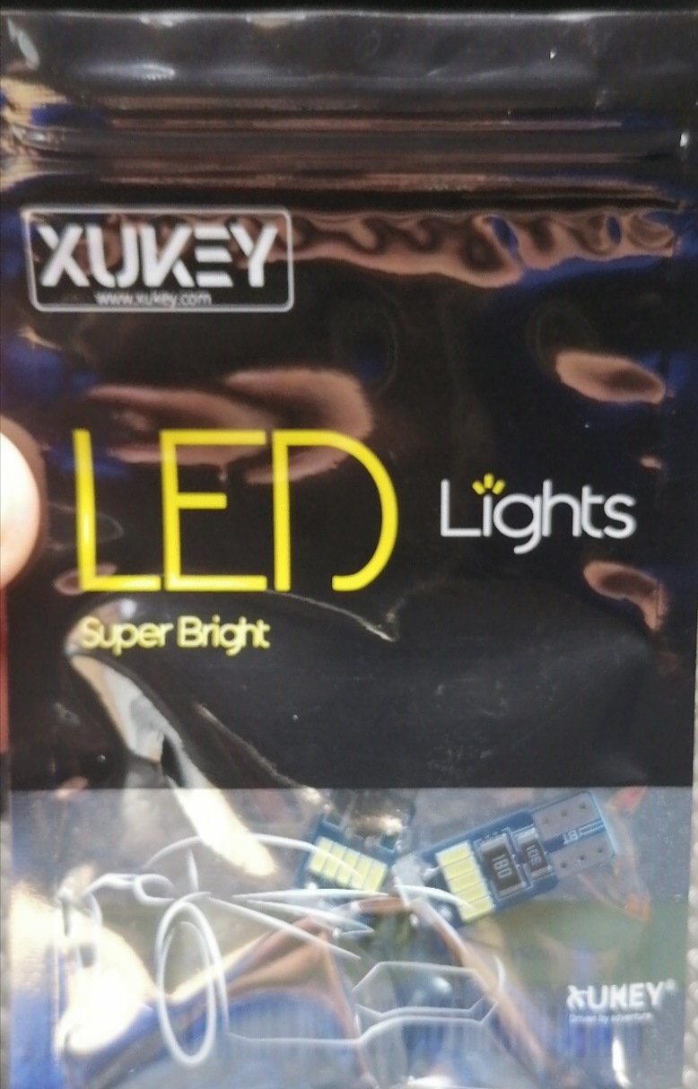LED лампочки в габарити Audi a3 8p 4