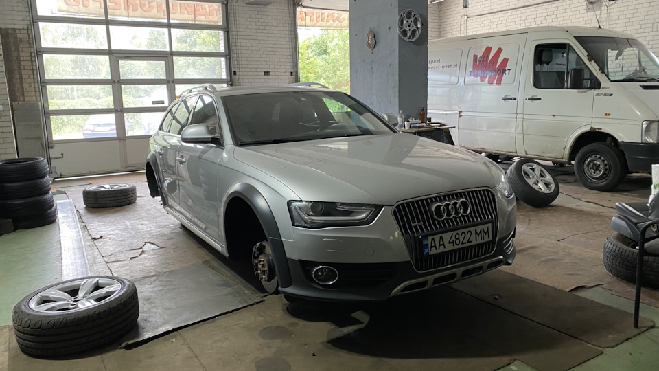 Фарбування дисків R18 Audi Allroad a4 B8 2