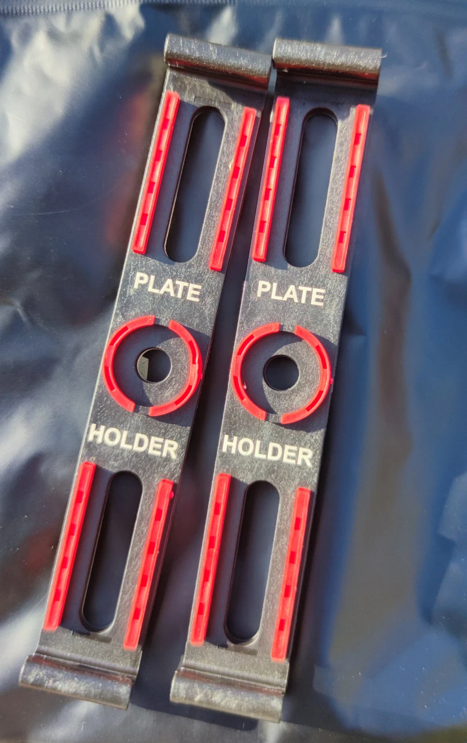 PLATE HOLDER або безкаркасна номерна рамка