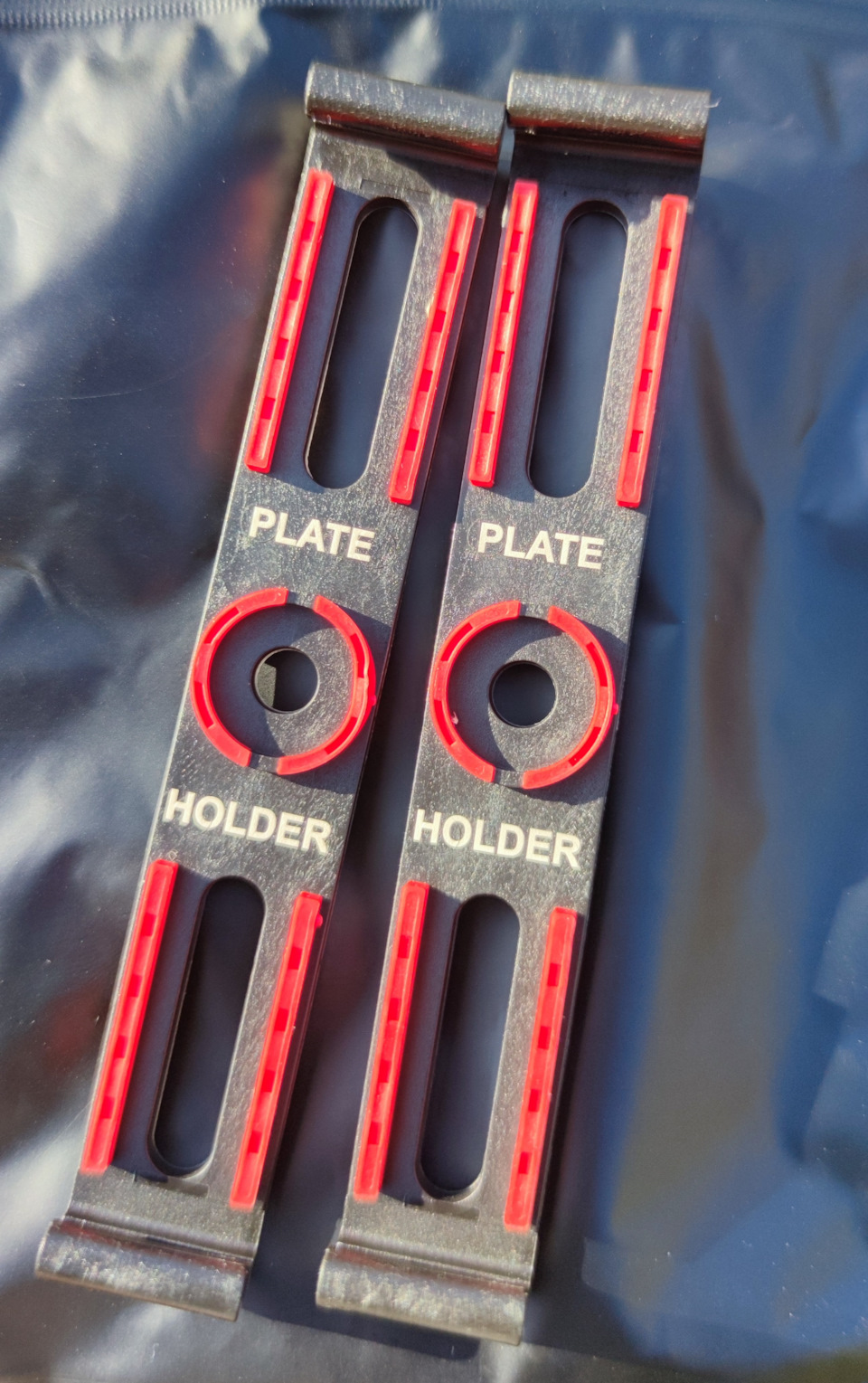PLATE HOLDER або безкаркасна номерна рамка 1
