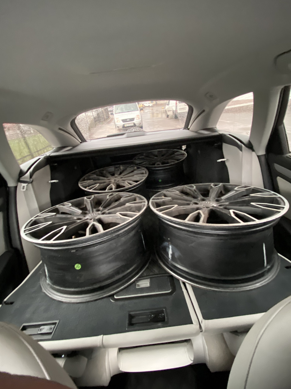 Диски Audi R19 8.5J ET32 2