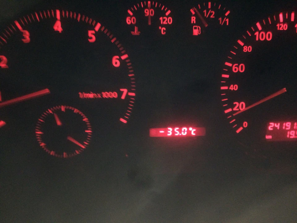 Температура на вулиці +6, показує -35.що скажіть?