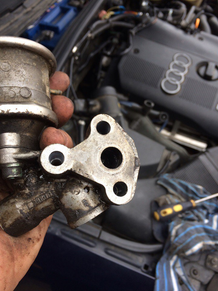 Заглушка клапана EGR на Audi A4 B5 4