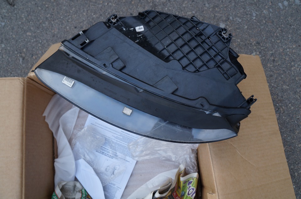Фари Audi S4 B6 Bi-Xenon 4
