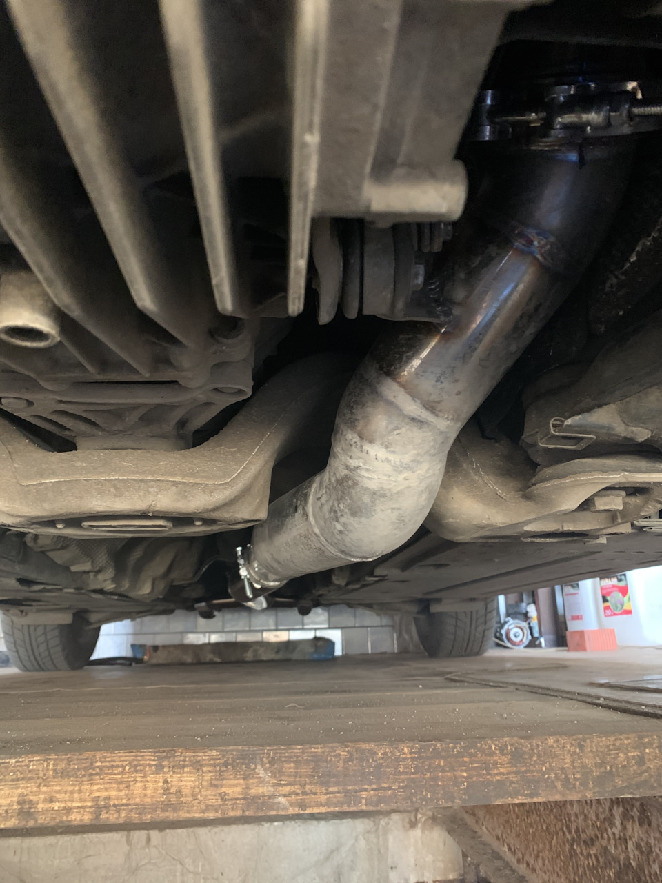Встановлення кастомного Downpipe 76 мм на 3.0 tdi 5