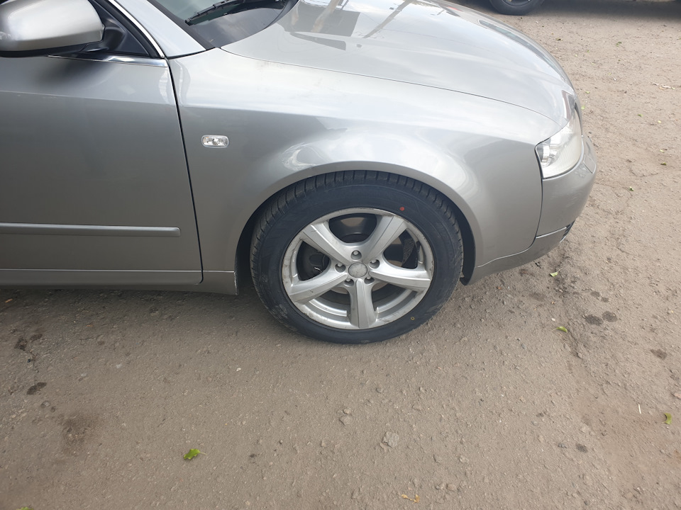 Гума 215/55 R17 A4B6 3