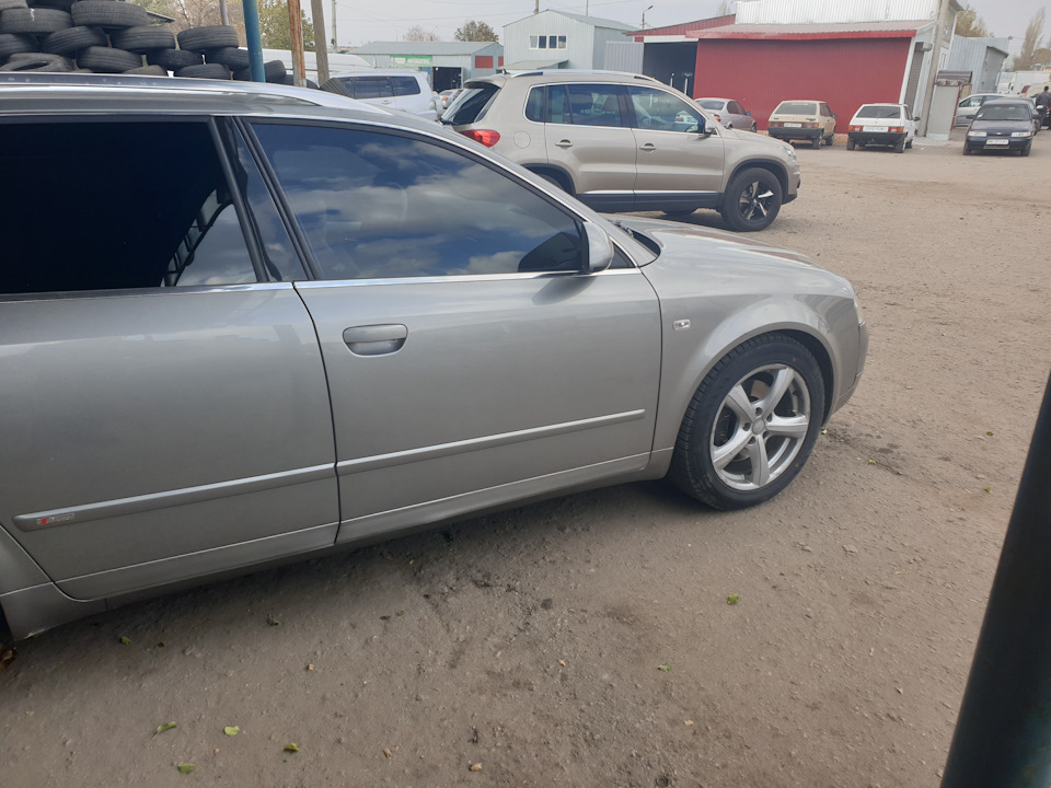 Гума 215/55 R17 A4B6 4