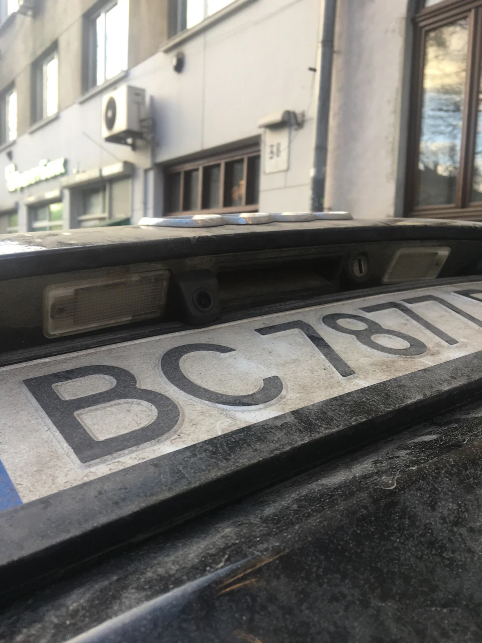 Встановлення камери заднього виду