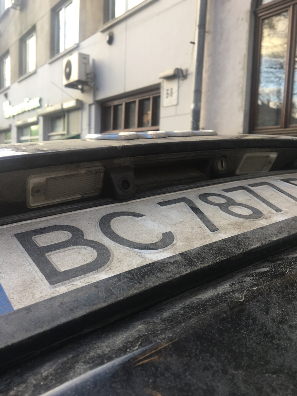 Встановлення камери заднього виду 1