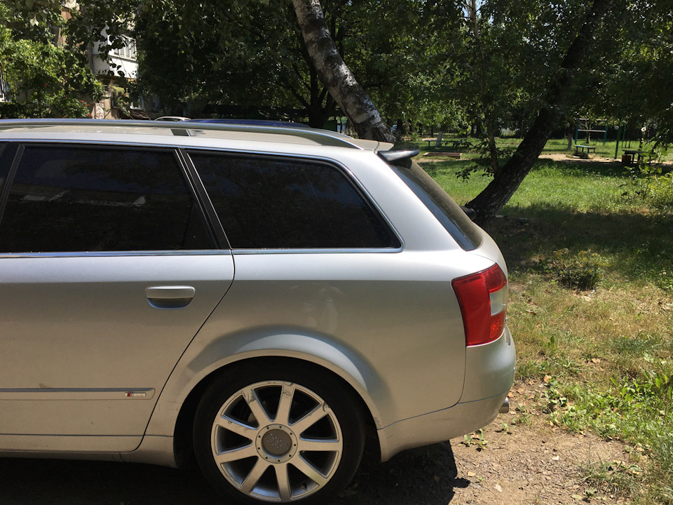 Спойлер у стилі RS 1