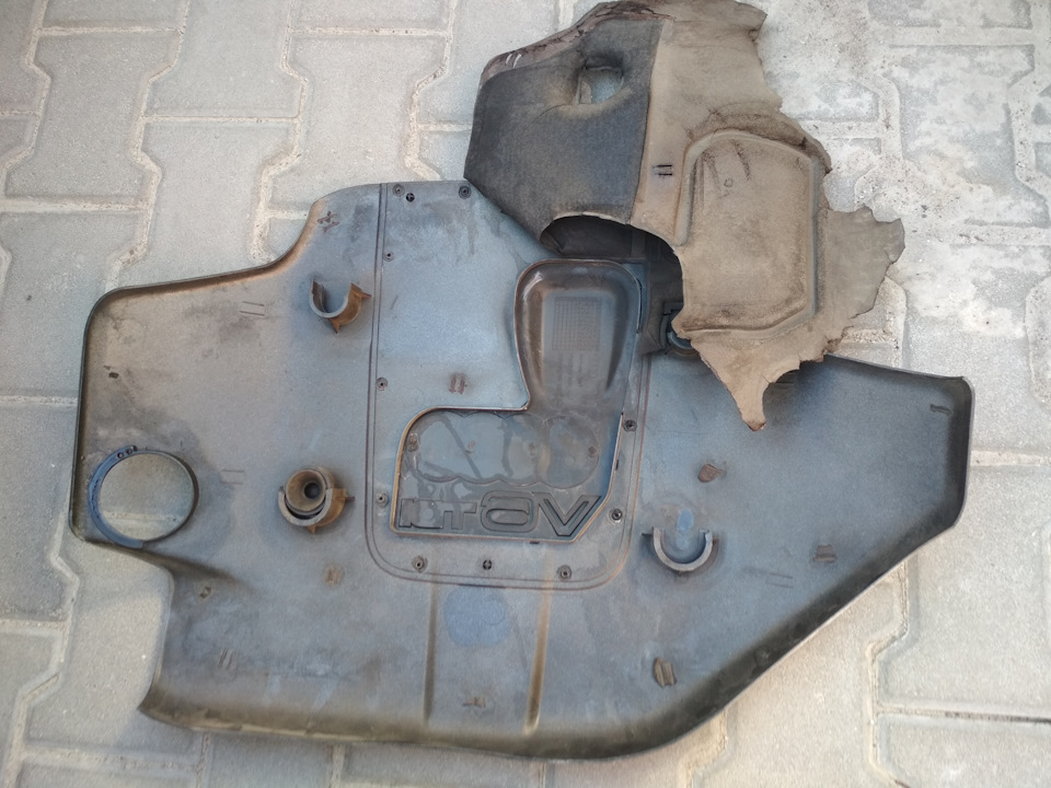 №2 Серце, кришка та питання (audi a4 b7) 4
