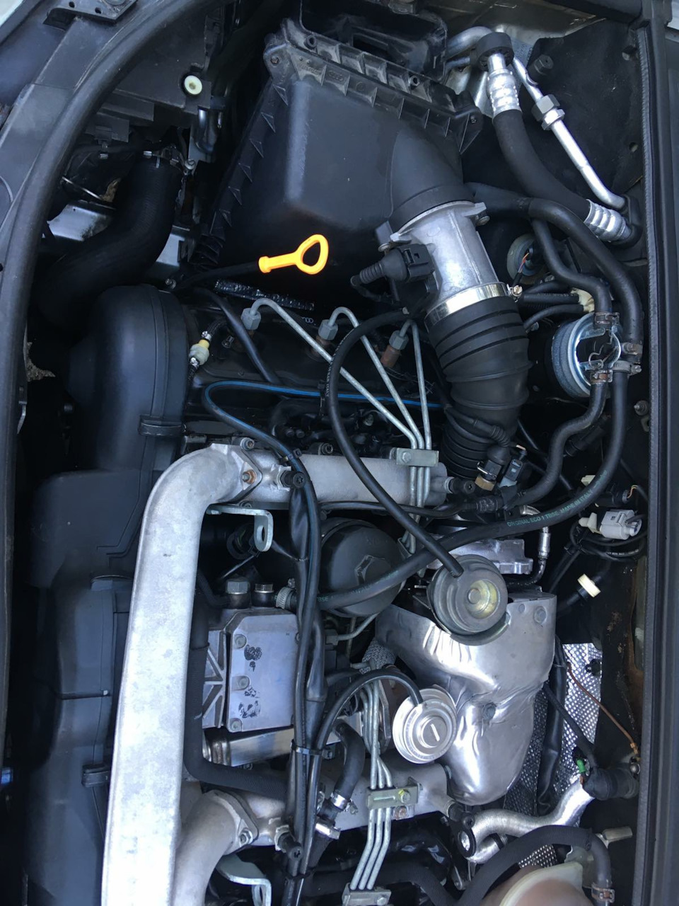 #68 чиста покапотка audi a4 b7 3