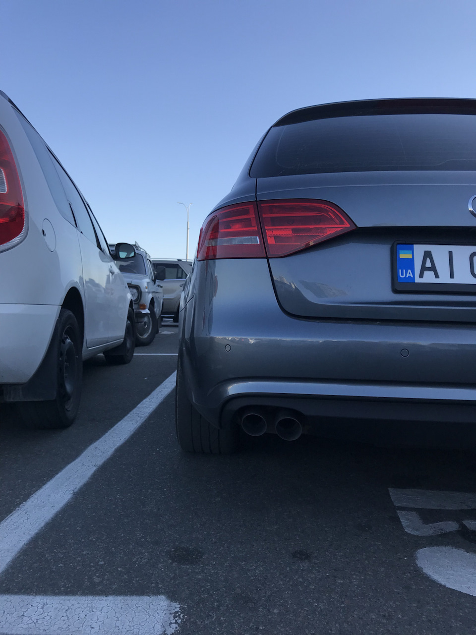 Кохання в деталях: насадки на вихлоп для Audi A4 b8 5