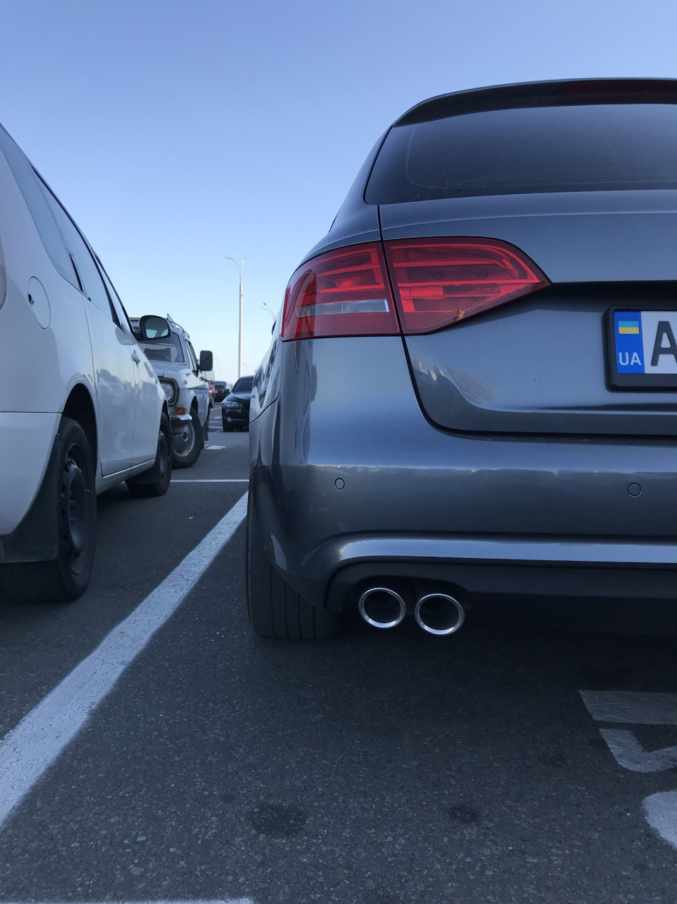 Кохання в деталях: насадки на вихлоп для Audi A4 b8 1