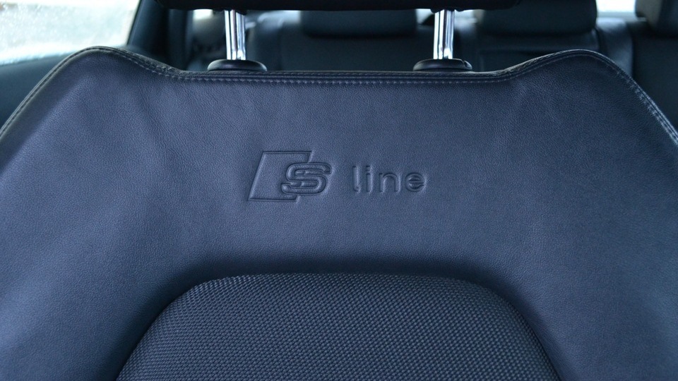 Заміна передніх сидінь на S-Line 3