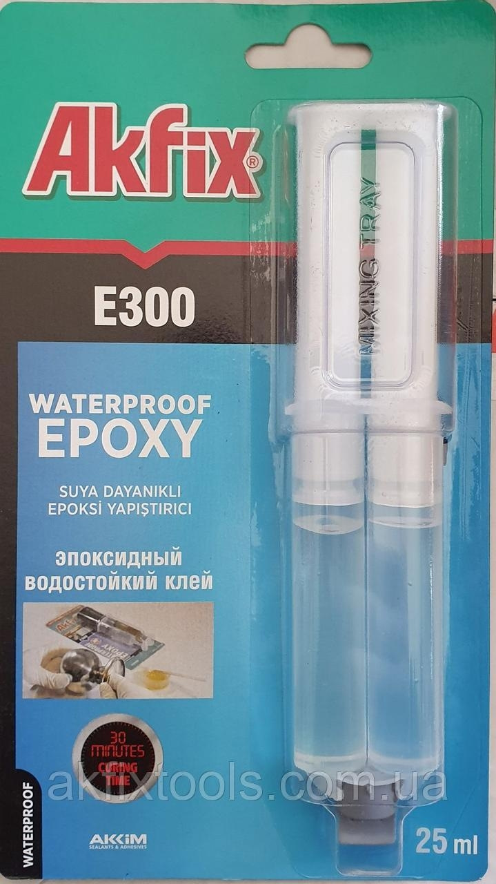 Відновлюємо всі кріплення на обшивці багажника Avant 2
