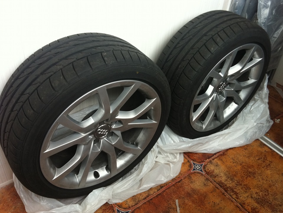 ПРОДАЮ диски з гумою 245 40 R18 1
