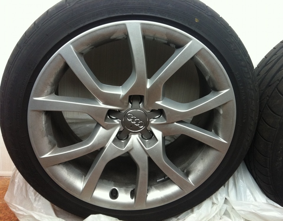 ПРОДАЮ диски з гумою 245 40 R18 5