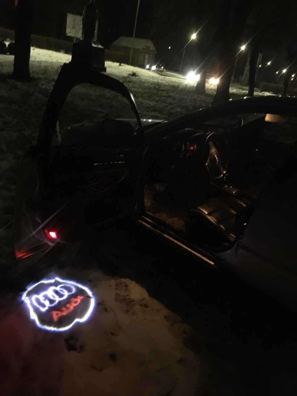 Прекція логотипу Audi 1