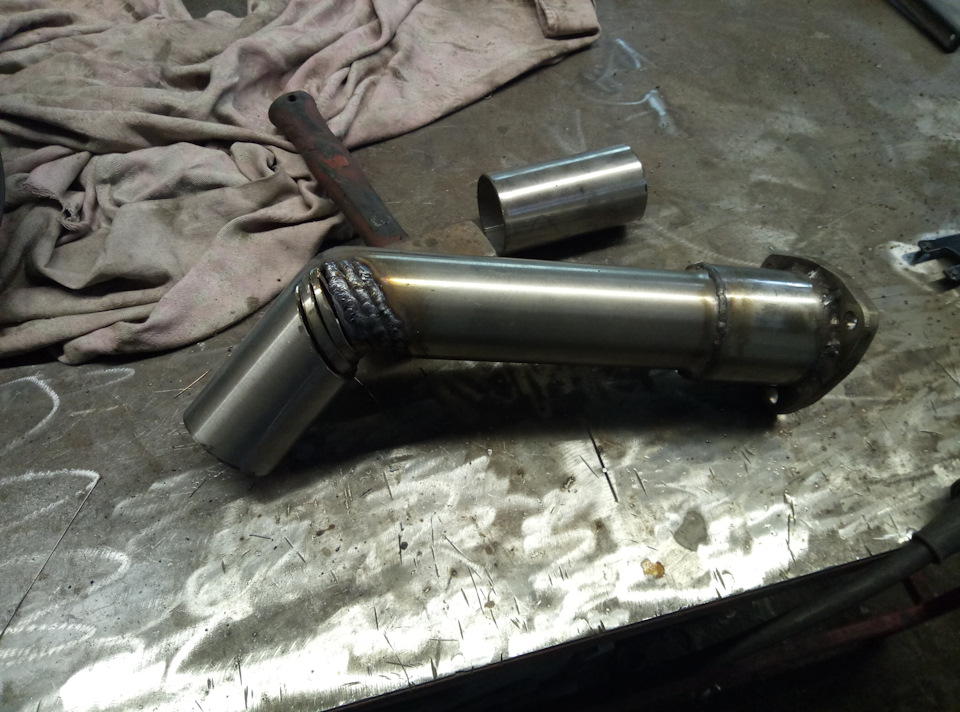 Downpipe для Audi A4B5 1.8TQ 4
