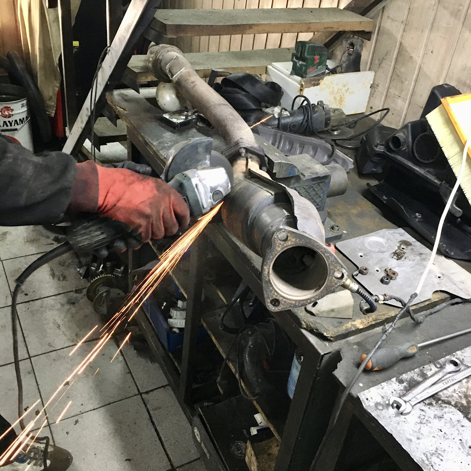 Друге дихання або Видалення каталізатора на Audi A4 B6 1.8t 4